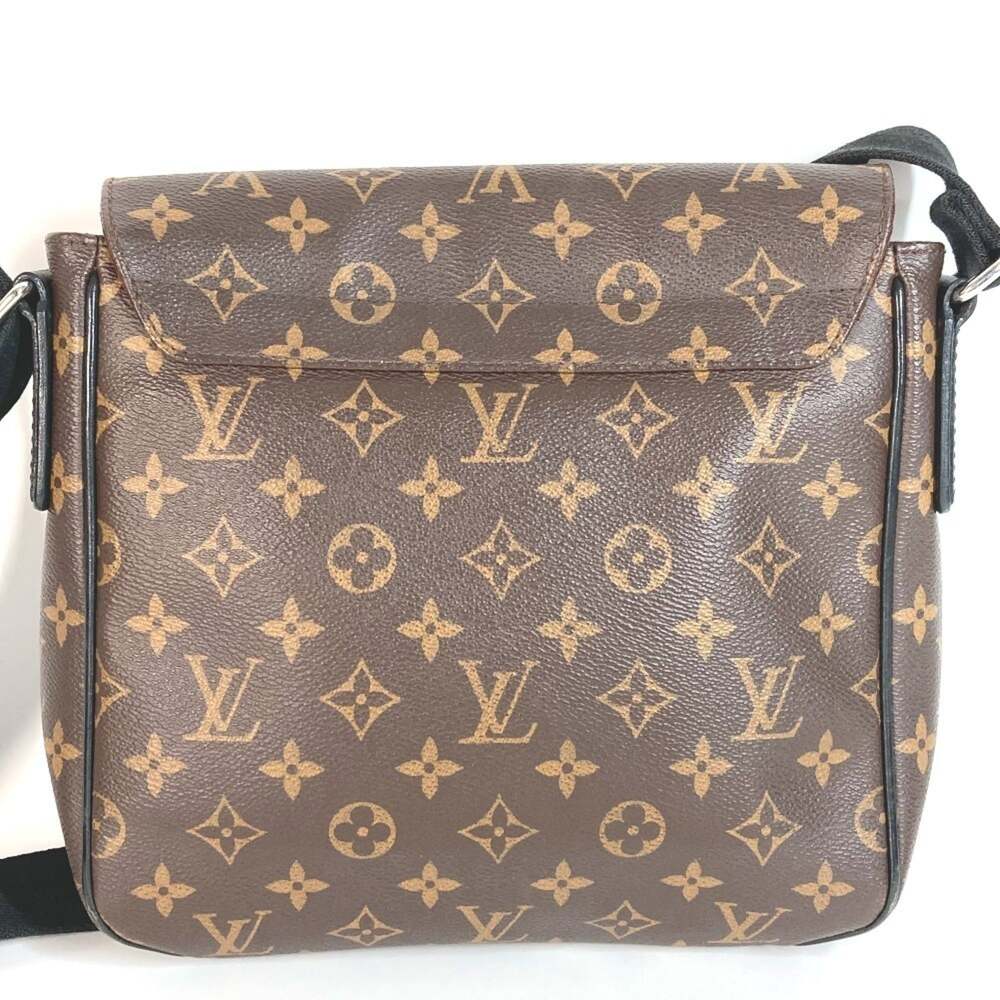 Louis Vuitton District Messenger Bag #252185L99B - Picture 2 of 9